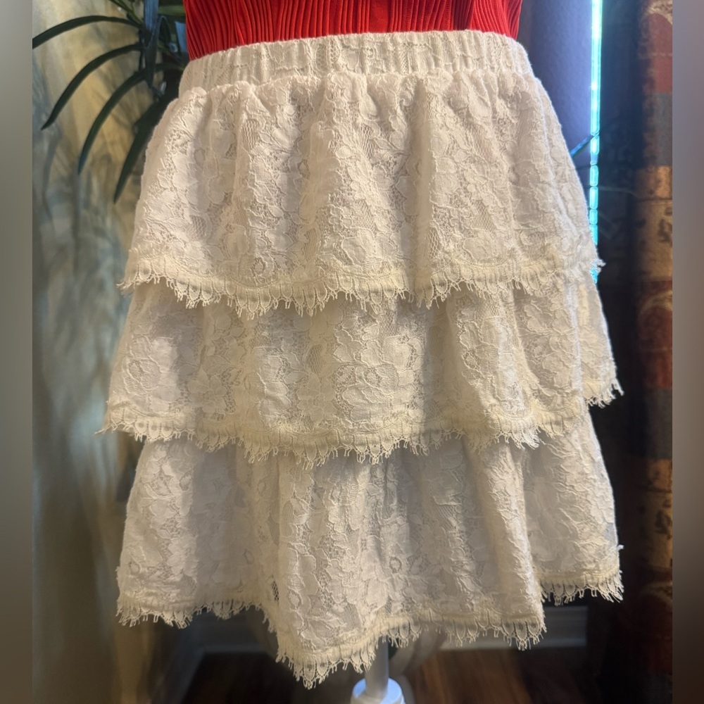 BCBGMaxAzria White Lace Tiered Mini Skirt